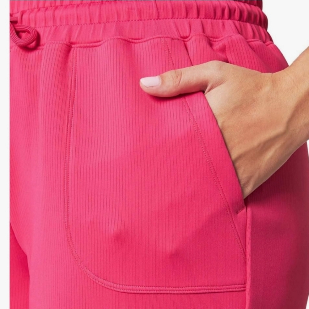 Mondetta Womens Midweight Ribbed Scuba Short - Picture 3 of 10